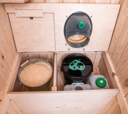 TROBOLO KersaBœm - wooden cabin with composting toilet